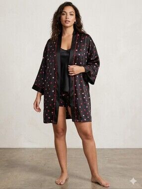 Victoria's Secret Heart Pattern Robe